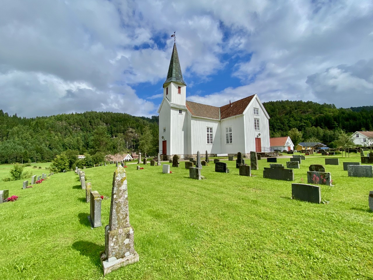 Om Laudal Kirke - Lindesnes Kirkelige Fellesråd